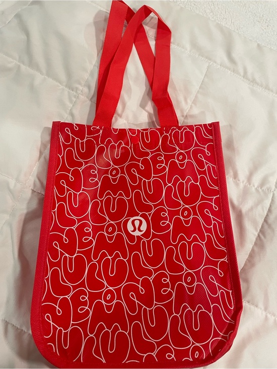 lululemon athletica Handbags - NEW lululemon athletica Red Tote with White Abstract Pattern